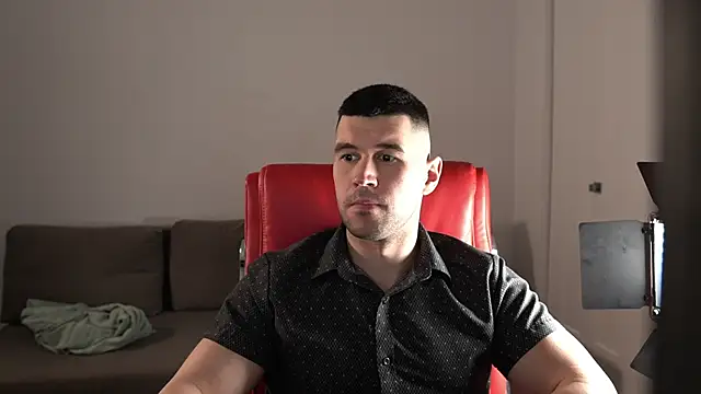 Sand0w online show from April 10, 9:30 pm