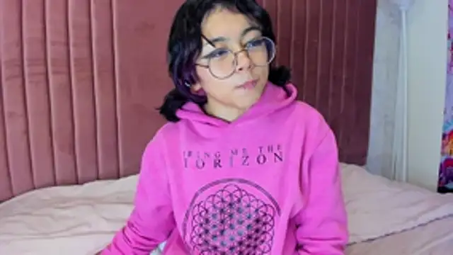 TerumiKitty online show from April 22, 8:32 pm