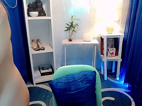 ladydesiree88 online show from June 4, 2:39 am