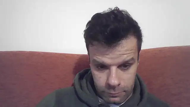 Snapshot of FROCETTO93 chatting on December 21, 4:14 pm FROCETTO93 online show from December 21, 4:14 pm