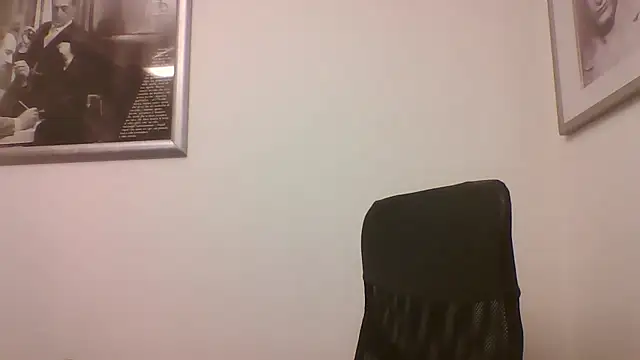 Snapshot of FROCETTO93 chatting on February 4, 3:18 pm FROCETTO93 online show from February 4, 3:18 pm