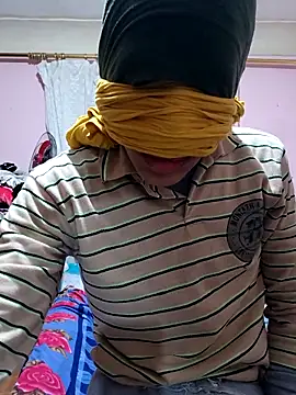 Snapshot of Rwkya chatting on February 21, 9:27 pm Rwkya online show from February 21, 9:27 pm