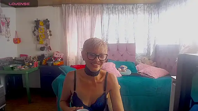 isabella-lips007 online show from July 24, 1:53 pm