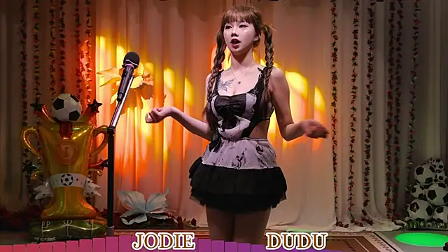 Snapshot of yznt-dudu chatting on July 2, 3:17 am yznt-dudu online show from July 2, 3:17 am