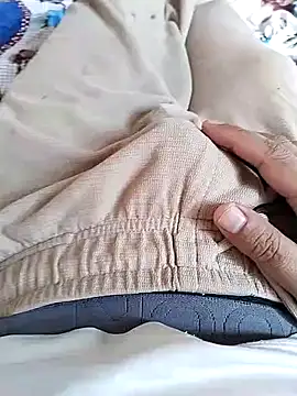 zorhotty online show from April 23, 9:19 am