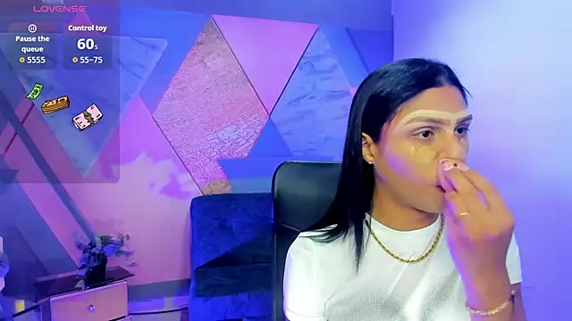 keytinthomson  online show from September 15, 7:47 pm