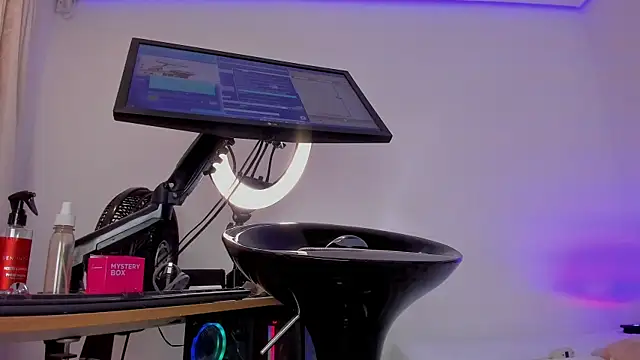 eva rain  online show from January 8, 5:54 am