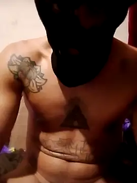 Golonzo1996 online show from November 25, 1:38 am