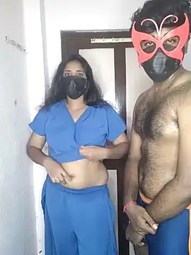 Snapshot of 00USER chatting on April 5, 3:09 pm 00USER online show from April 5, 3:09 pm