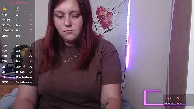 Alisawoods  online show from July 9, 12:20 pm