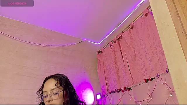manumeow1 online show from May 22, 12:18 am
