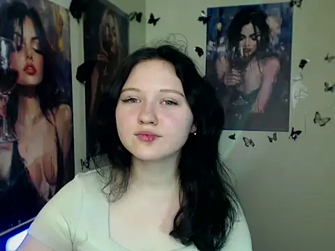 LadyAlice  online show from December 22, 7:22 pm