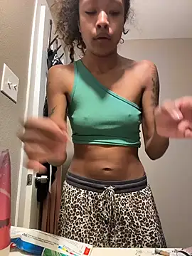 rubywithpearls online show from July 28, 1:34 am
