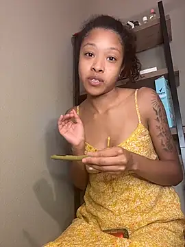 rubywithpearls online show from August 3, 10:24 pm