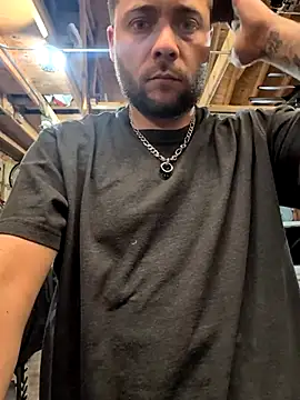 thechiguy91 online show from April 2, 11:35 pm