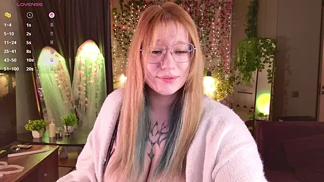 Morvelyn online show from March 10, 9:53 pm