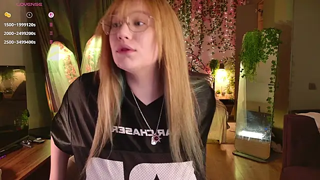 Morvelyn online show from March 13, 9:32 pm