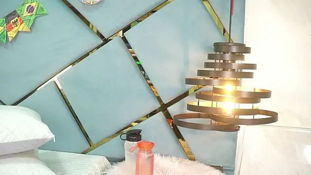 Snapshot of marcela_rojas chatting on July 13, 11:35 am marcela rojas online show from July 13, 11:35 am