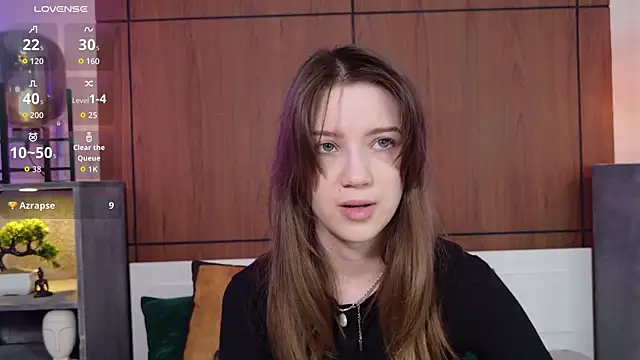 Snapshot of Alison_kisss chatting on July 20, 9:50 pm Alison kisss online show from July 20, 9:50 pm