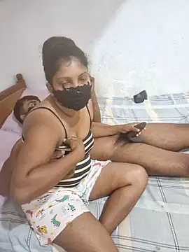 Amaayaa online show from February 7, 11:30 pm