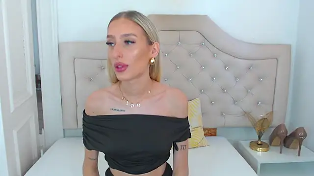 NatalieSensual online show from May 26, 9:05 am