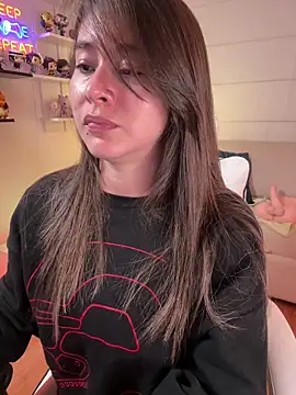 Snapshot of Sharon_07 chatting on December 19, 11:45 pm Sharon 07 online show from December 19, 11:45 pm