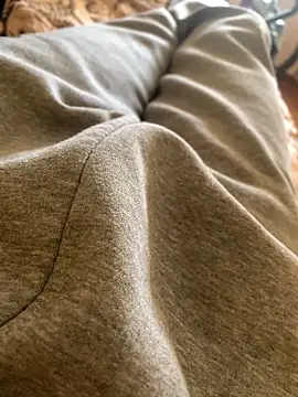 MuzzyFacing online show from April 8, 12:16 pm