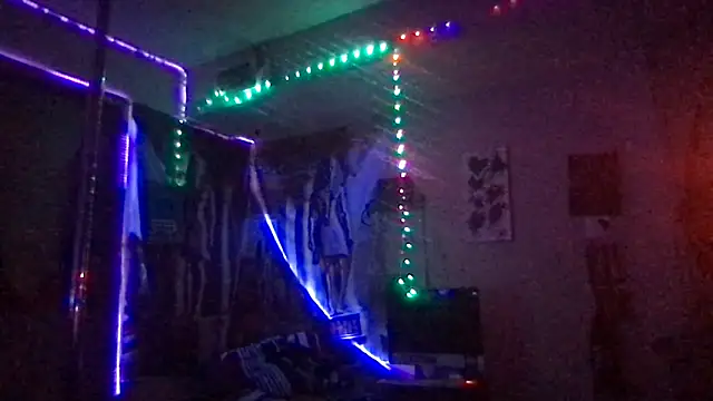 Triggerhappycj100 online show from September 15, 12:05 pm