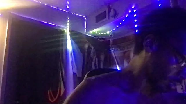 Triggerhappycj100 online show from September 24, 8:06 am