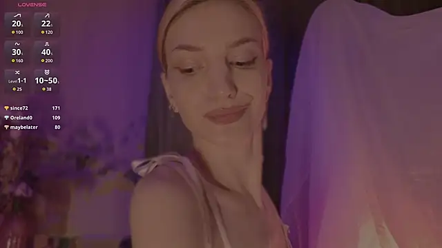 WendyGilber online show from April 12, 8:03 pm