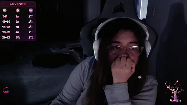 Pink girl0n online show from December 17, 9:54 pm