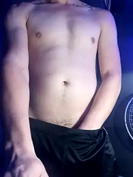 PitudoWuero online show from February 10, 1:04 pm