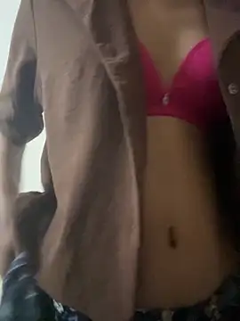 Snapshot of modelnishu chatting on June 11, 2:59 pm modelnishu online show from June 11, 2:59 pm