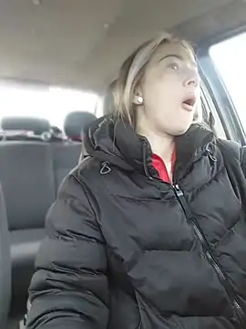 Reina Cummings online show from March 21, 6:07 am