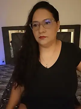 Laurasofia01 online show from June 1, 12:18 pm