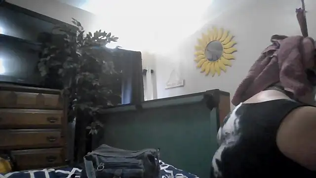 TWiSTYTheTwizted online show from May 20, 6:25 pm