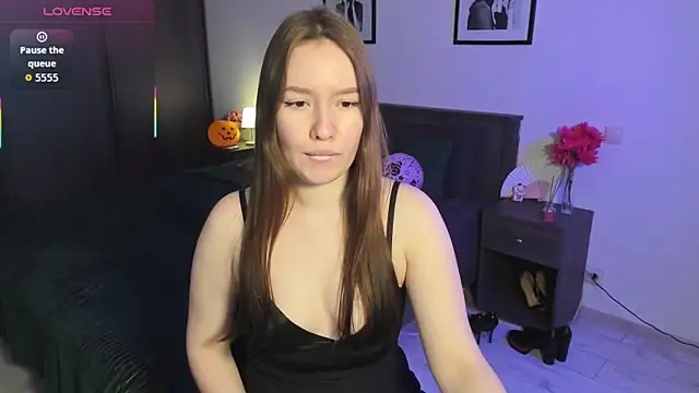 DaniCutie online show from November 6, 5:58 pm