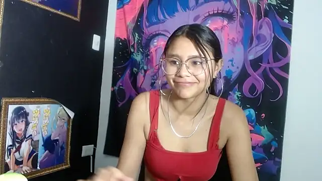 Snapshot of SofieLove_01 chatting on September 29, 9:03 am SofieLove 01 online show from September 29, 9:03 am