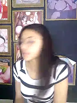 Snapshot of SofieLove_01 chatting on October 6, 9:18 am SofieLove 01 online show from October 6, 9:18 am