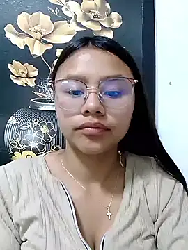 Snapshot of SofieLove_01 chatting on December 23, 8:45 am SofieLove 01 online show from December 23, 8:45 am