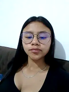 SofieLove 01 online show from March 24, 6:40 am