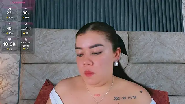 Snapshot of leilapons chatting on June 24, 7:35 pm leilapons online show from June 24, 7:35 pm