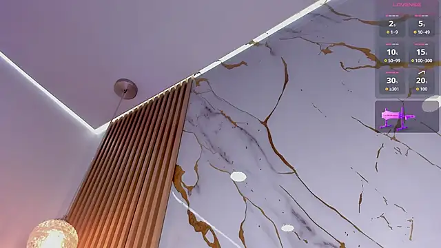 alissaowens  online show from March 20, 10:42 am