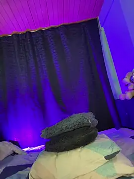 Snapshot of EVAH_LEE_ chatting on June 17, 3:31 am EVAH LEE online show from June 17, 3:31 am