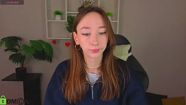 Miche1le Allenne online show from February 14, 1:02 am