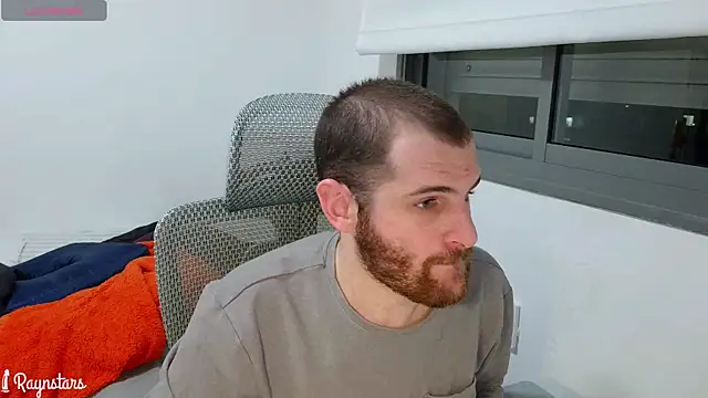 Snapshot of raynstars chatting on February 10, 4:11 pm raynstars online show from February 10, 4:11 pm