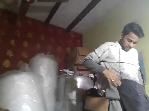 ursdreamperson online show from February 3, 6:40 am