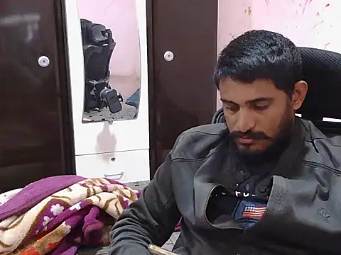 krishjaat43 online show from February 5, 10:14 pm