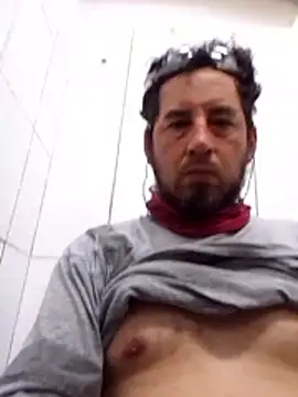 Snapshot of Lujor chatting on February 10, 3:05 pm Lujor online show from February 10, 3:05 pm