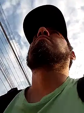 Snapshot of Lujor chatting on February 13, 12:01 pm Lujor online show from February 13, 12:01 pm